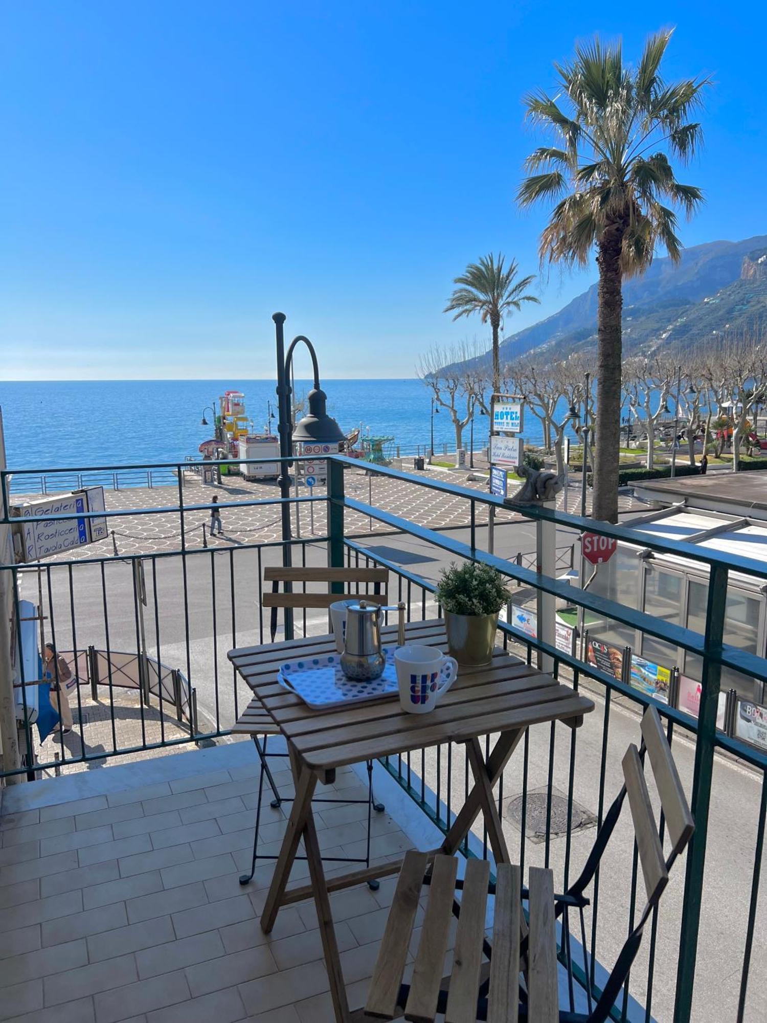 La Casa Lungo Il Mare Appartement Maiori Buitenkant foto